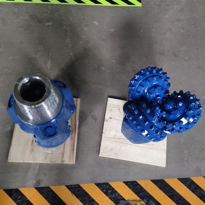静かにTci Triconeかまれた295mm IADC 537の油田の穴あけ工具を堅くしなさい