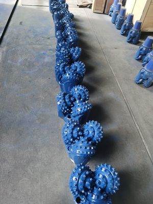 静かにTci Triconeかまれた295mm IADC 537の油田の穴あけ工具を堅くしなさい