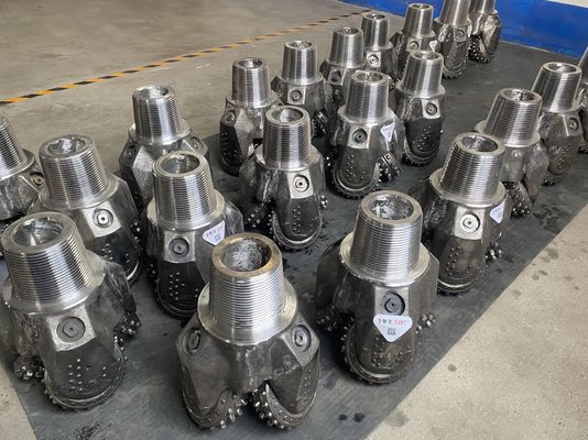 IADC 537の炭化タングステンの挿入物は12 1/4&quot; 12 1/2を」ガスの抽出のためのかんだ