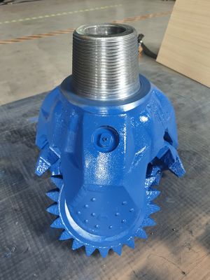 水および油井の訓練のための558.8mm IADC 127の鋼鉄歯のTriconeビット