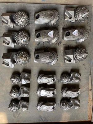 9 1/2インチ メタルベアリング シングルローラーコーンドリルビットカット