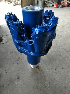 水井と垂直掘削のための 700mm 28インチ組立ビットホール開口機