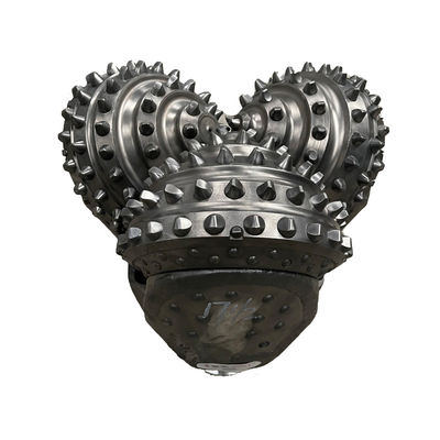 100%新品 質の高いIADC537 444.5mm トライコンローラーコーンビット