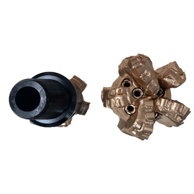 高品質の6.5インチ165mm ダブルローカット PDC 掘削ビット 5刃