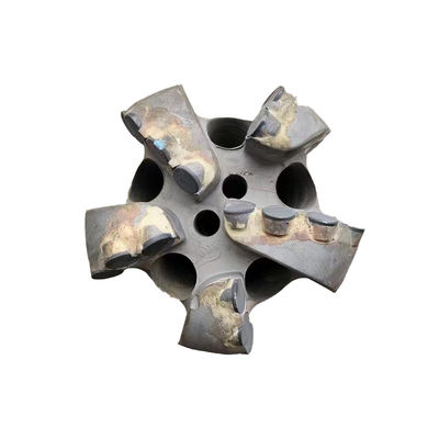 工場の118mm 4 5/8インチ 5刃 PDCコアドリルビット